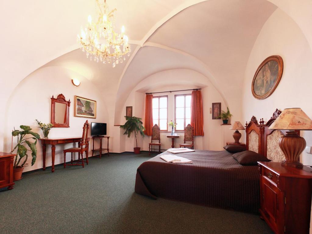 Hotel Zlaty Kohout Mladá Boleslav Zewnętrze zdjęcie