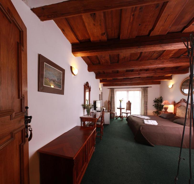 Hotel Zlaty Kohout Mladá Boleslav Zewnętrze zdjęcie